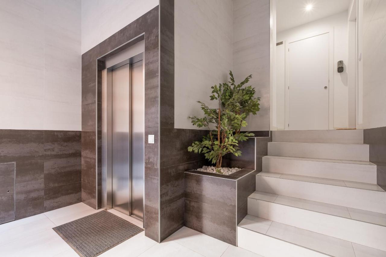Apartment With Open-Air Space Valensiya Dış mekan fotoğraf